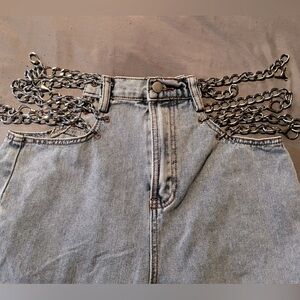 FashionNova Cutout Chain Waist Detail Jeans